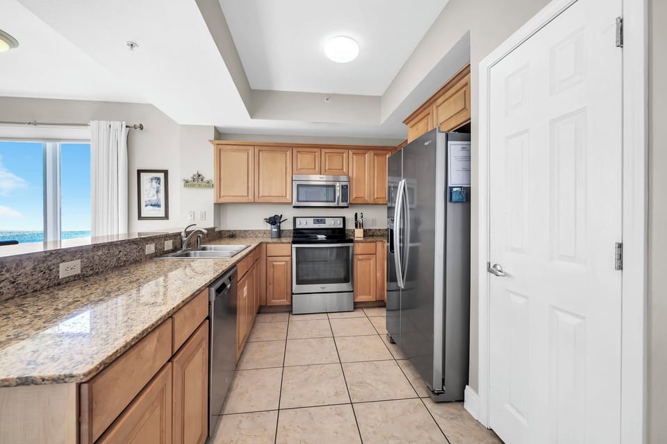 Plenty of Counter Space For Meal Prep