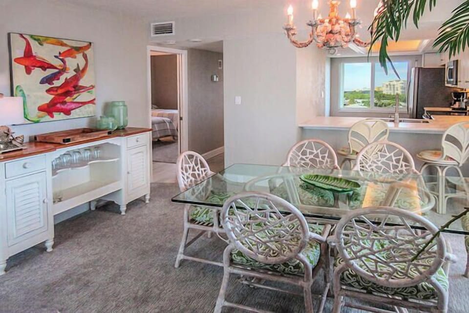 Living Space has been thoughtfully planned and decorated to offer guests a wonderful vacation experience