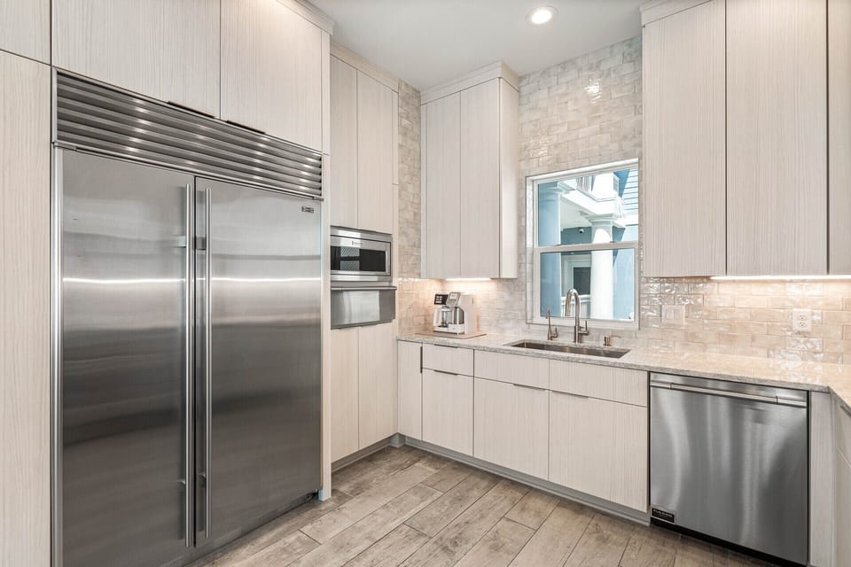 Gourmet kitchen