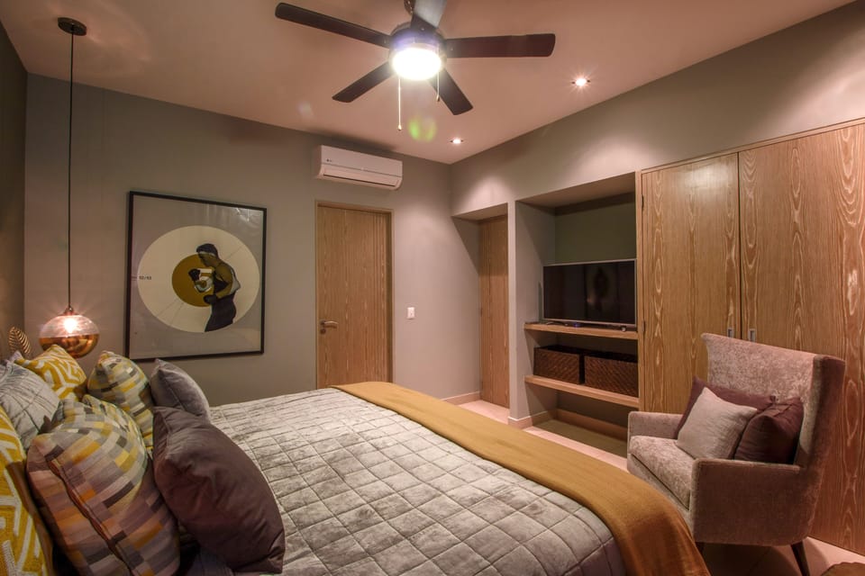 Completely equipped guest bedroom