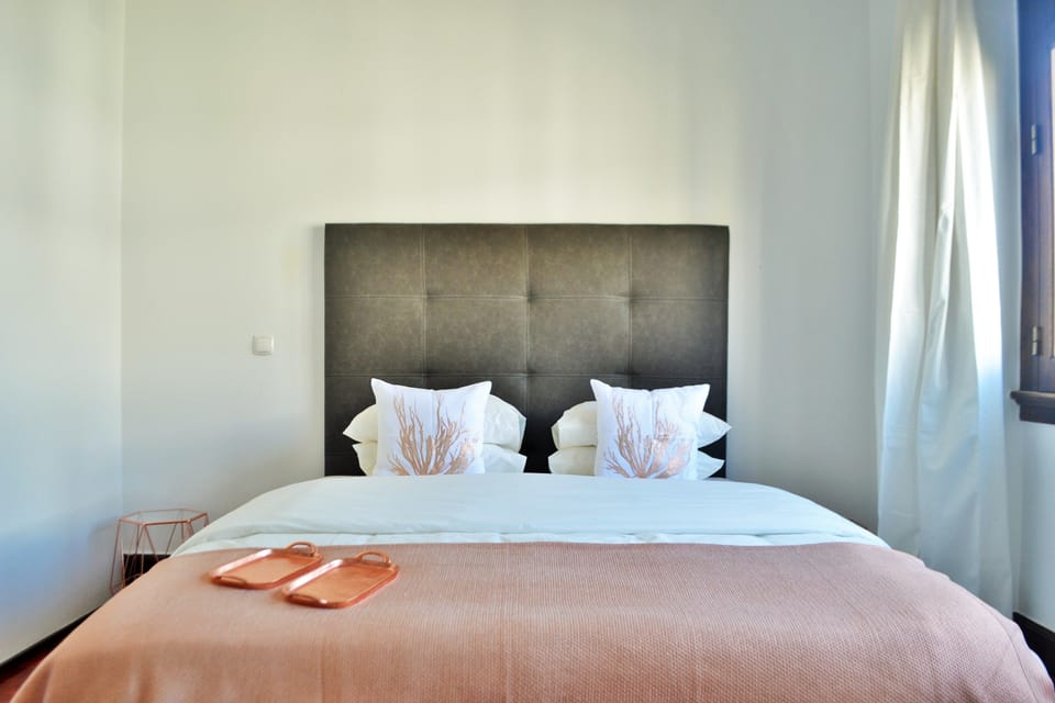 Standard Suite | Desk, blackout drapes, soundproofing, iron/ironing board