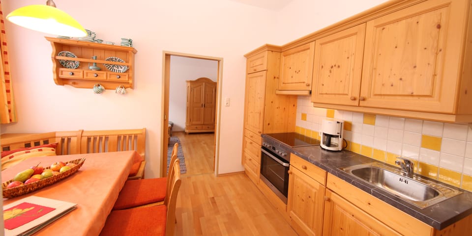 Apartment (incl. EUR 20 cleaning fee) | Private kitchen