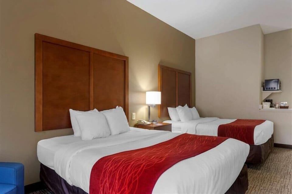 In-room safe, desk, iron/ironing board, free WiFi