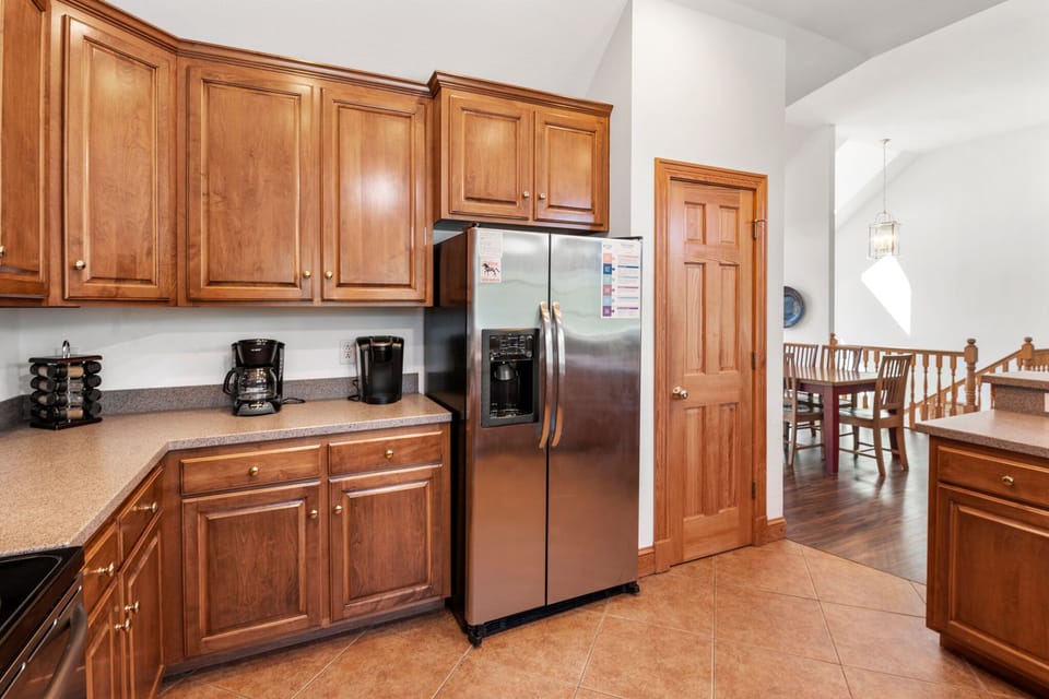CC297: Las Brisas | Top Level Kitchen