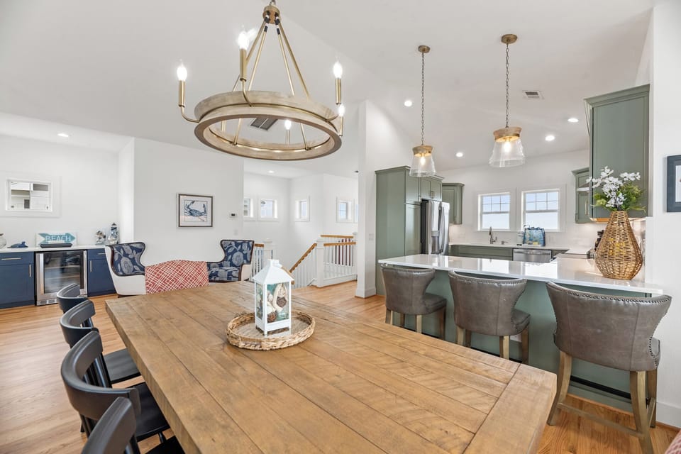 TC02: Tipsea Terrapin | Top Level Dining Area