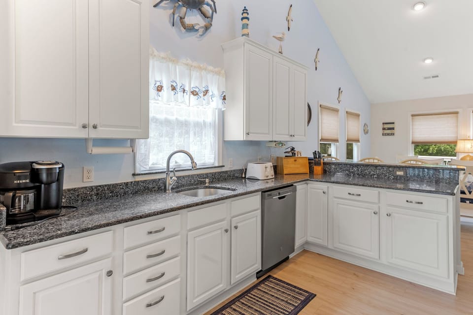 MB13: Eagles Nest | Top Level Kitchen