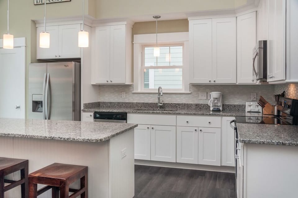 BV10B: Beacon Villas 10B | Mid Level Kitchen Area