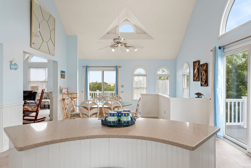 WH601: Landes Dream l Top Level Kitchen