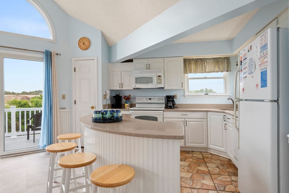 WH601: Landes Dream l Top Level Kitchen