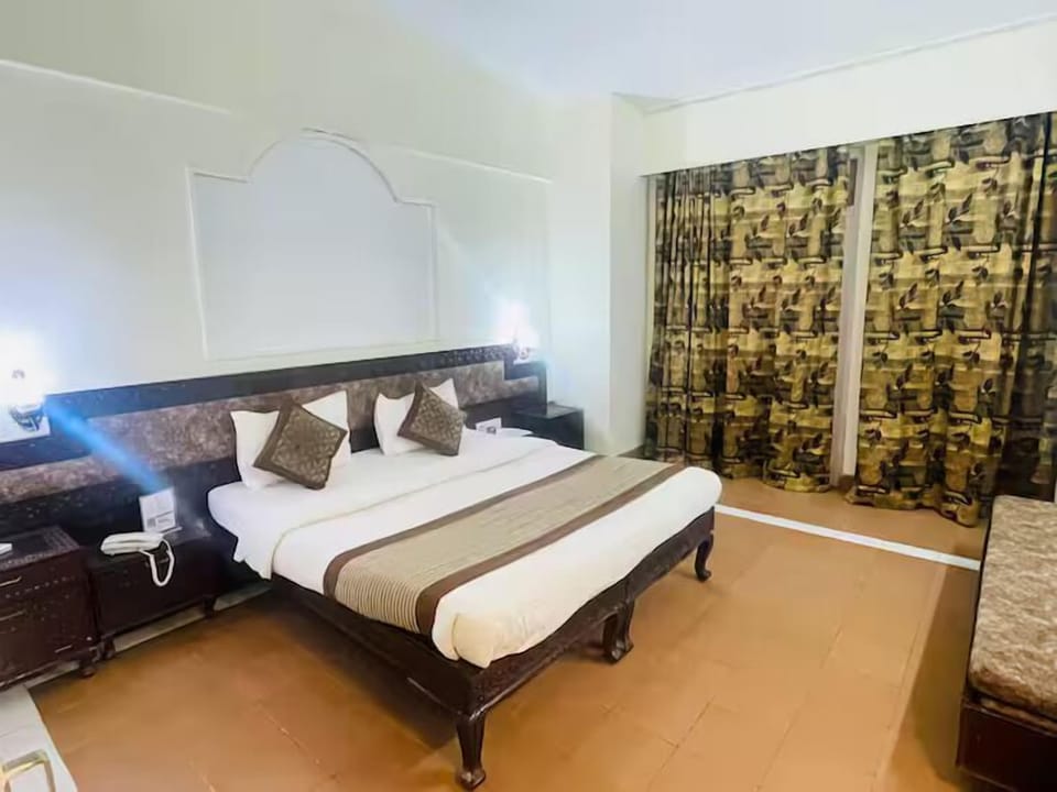 A/C Executive Suite Room | Room amenity