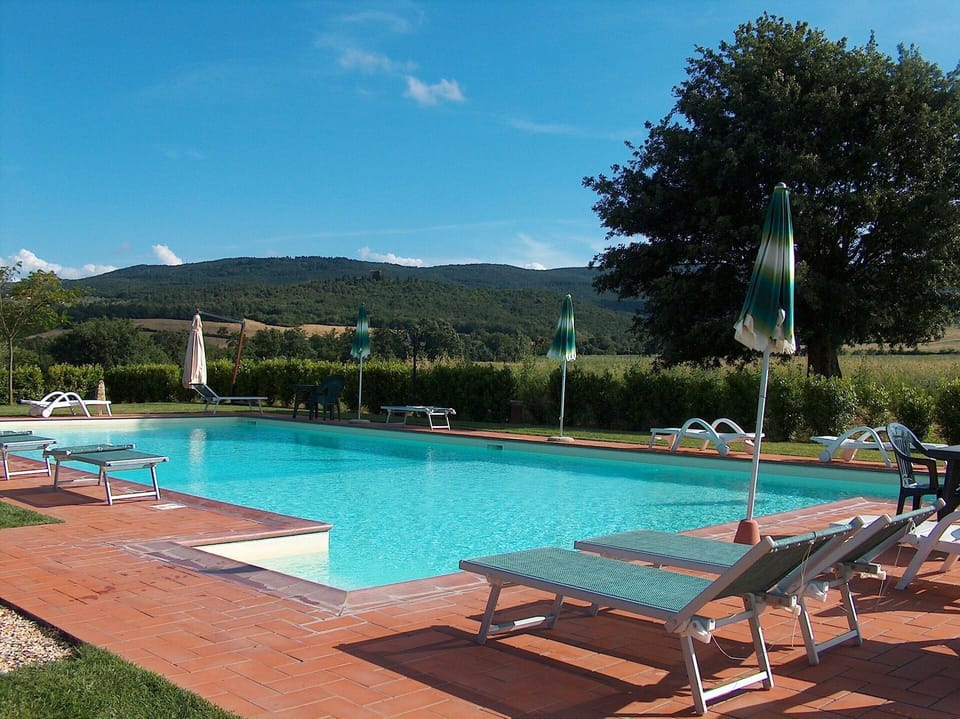 villino-bazzani-casole-d'elsa-multiproperty-pool