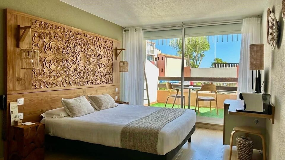 Classique Placette | 1 bedroom, minibar, in-room safe, blackout drapes