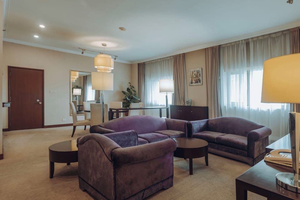 Suite, 1 Bedroom, Kitchen (Dining) | Living area | 50-inch LED TV with satellite channels, TV