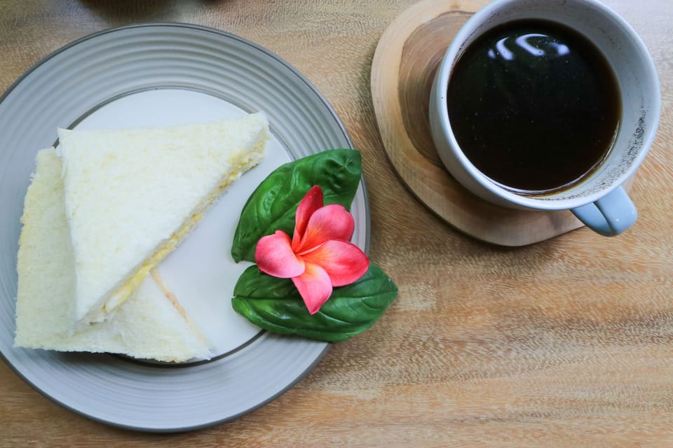 Daily local cuisine breakfast for a fee