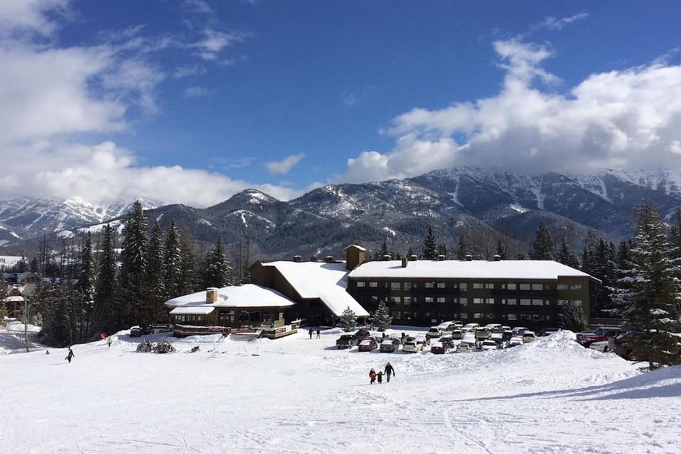  Griz Inn l Right On the Slopes