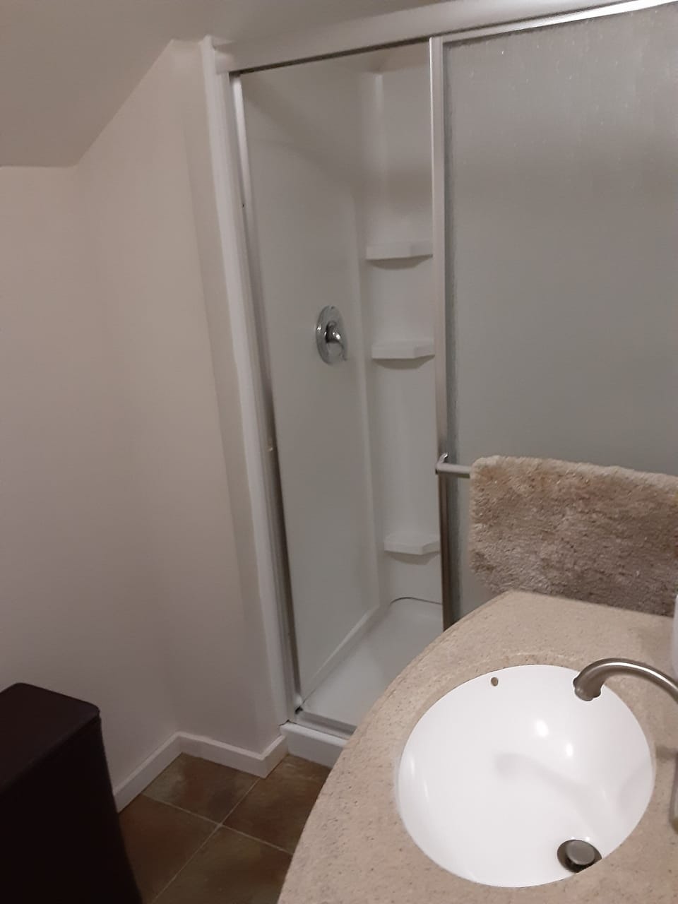 bathroom second floor 