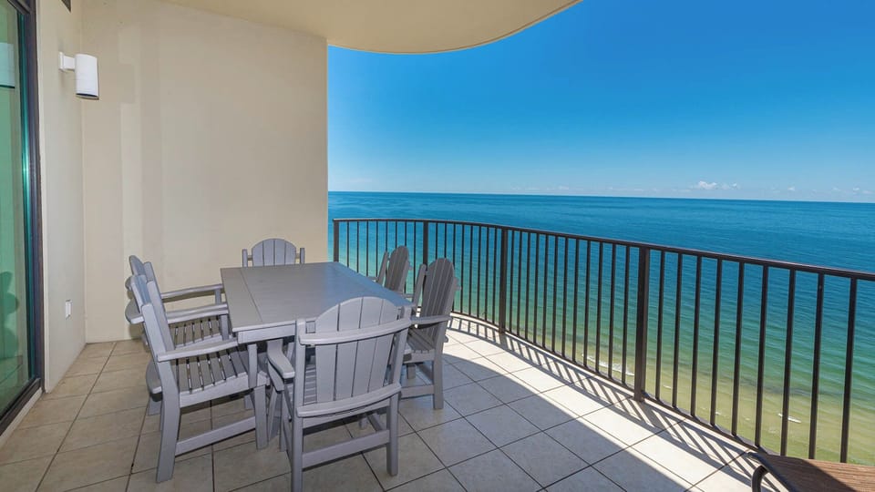 Watch the coastline stretch into the distance and the horizon meet the sky from your balcony while you soak up the sun