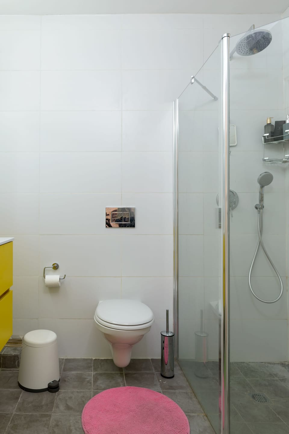 Vintage & Chic with Patio by FeelHome Apartment in Tel Aviv-Yafo