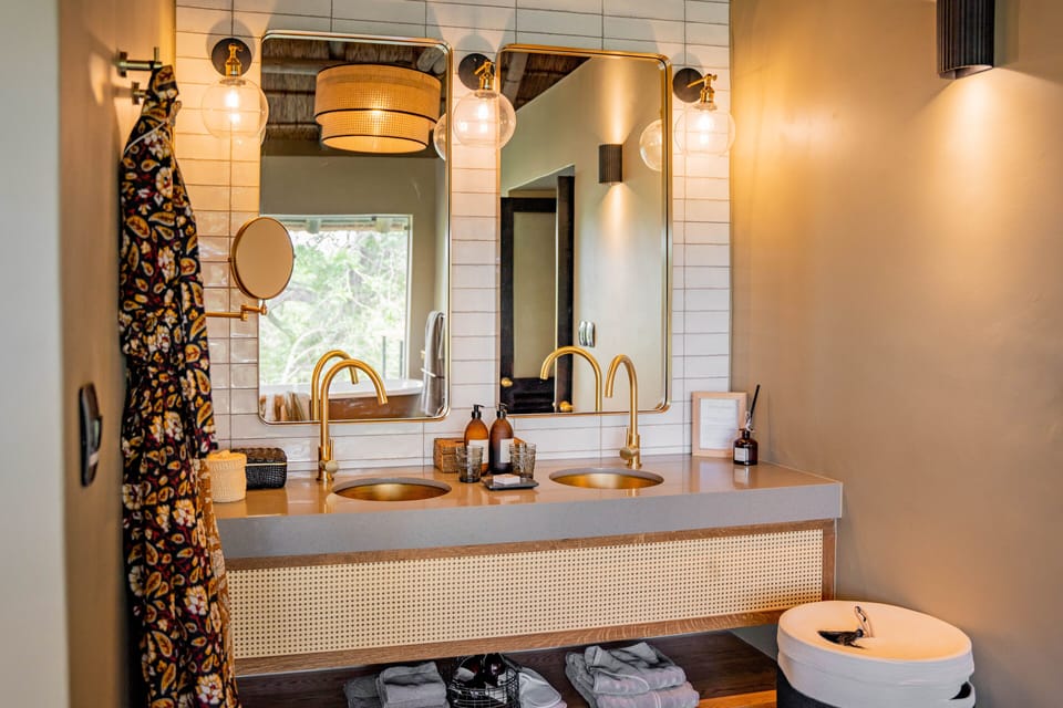 Thornybush Game Lodge Lodge in South Africa