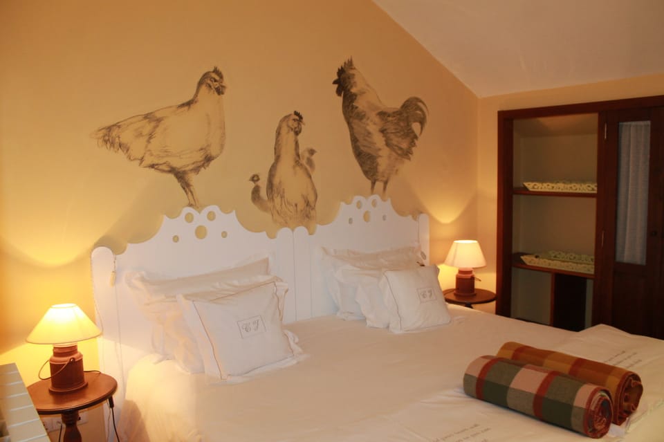 Classic Double or Twin Room | Individually decorated, free WiFi, bed sheets