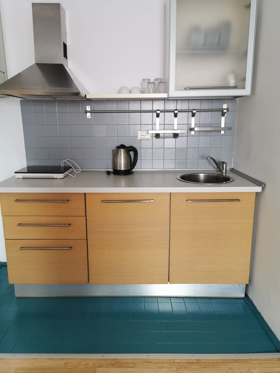 Apartment, 1 Bedroom, Kitchen | Private kitchen | Fridge, electric kettle, cookware/dishes/utensils