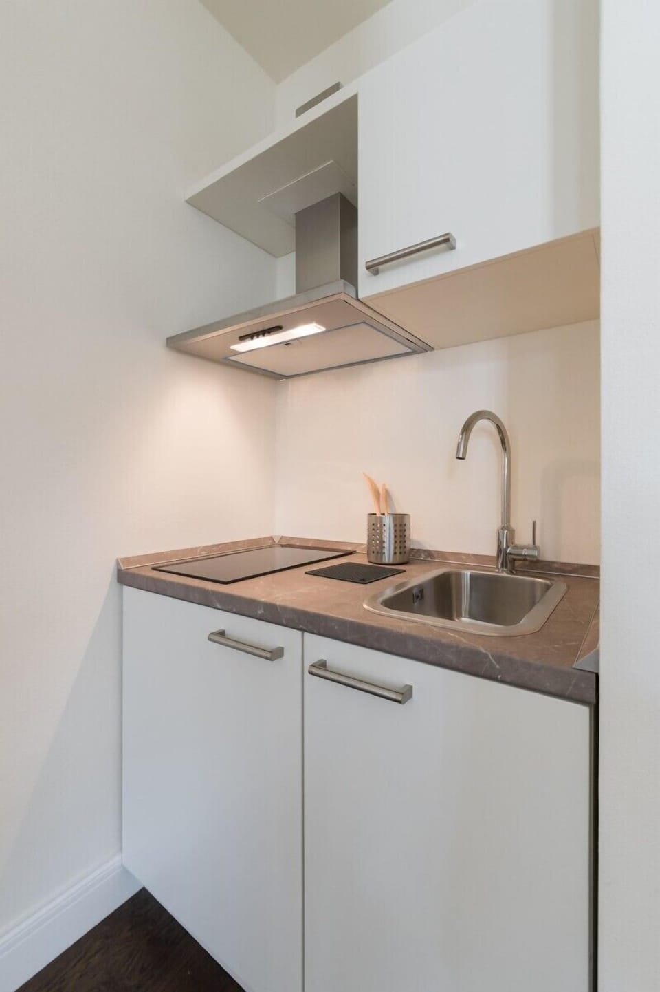 Studio Suite | Private kitchenette | Fridge, microwave, stovetop, coffee/tea maker