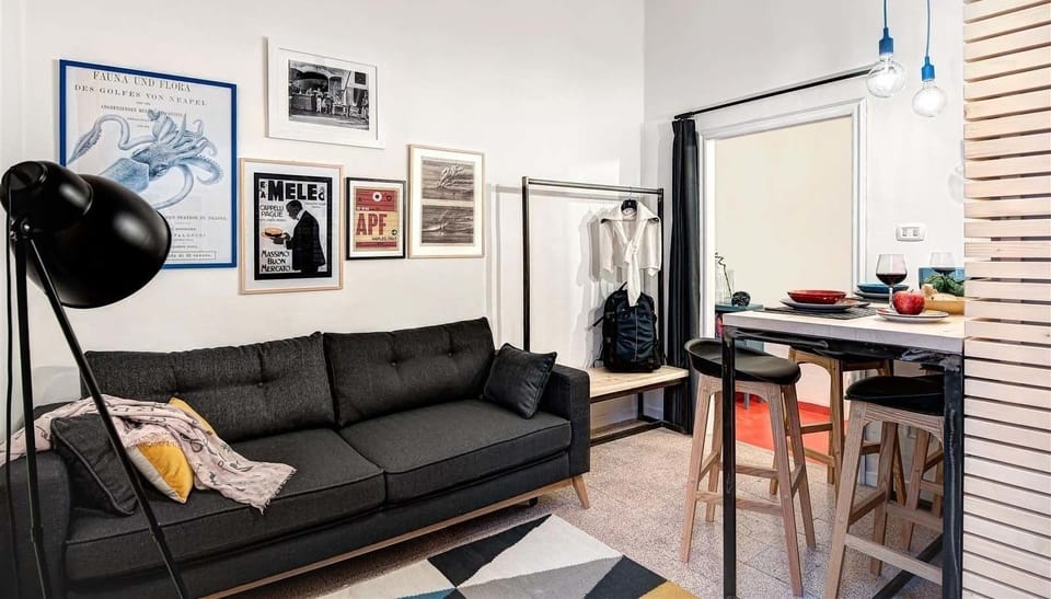 Apartment, 2 Bedrooms | Living room | Flat-screen TV