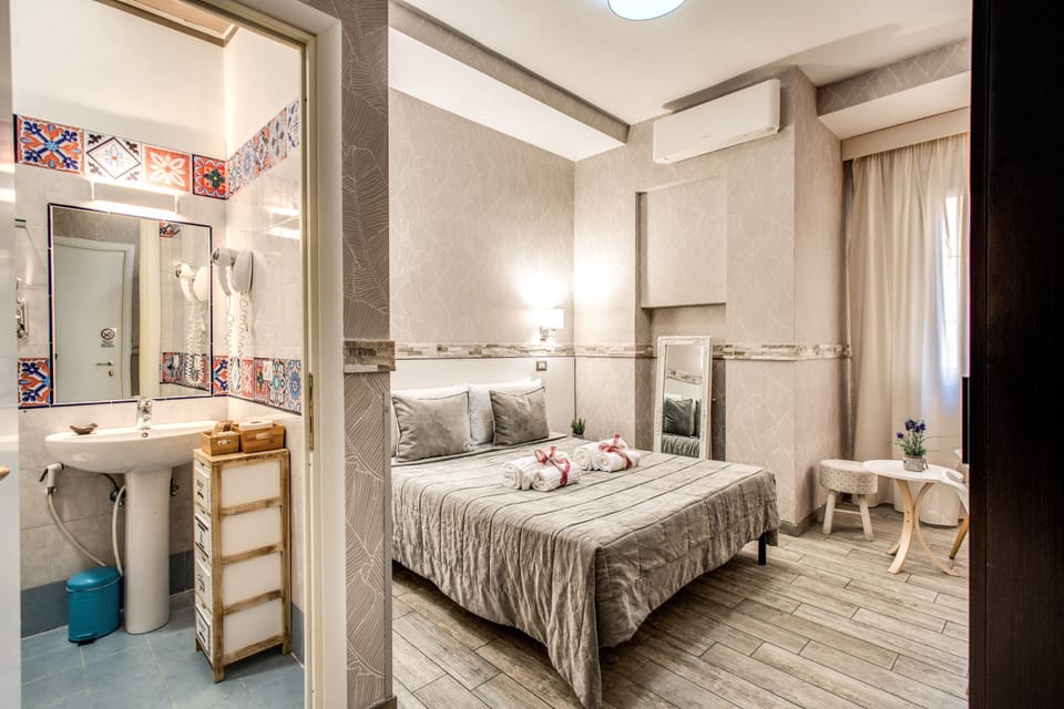 Standard Double or Twin Room | Free minibar, desk, free WiFi, bed sheets