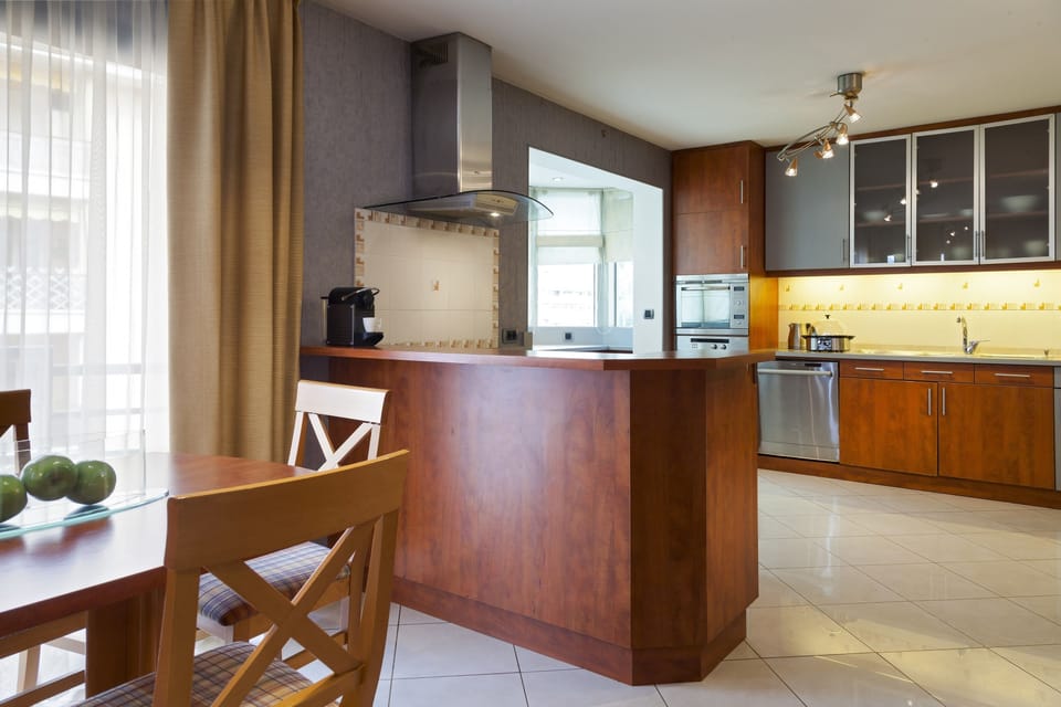 Penthouse, 5 Bedrooms, Terrace | Private kitchen | Espresso maker, electric kettle