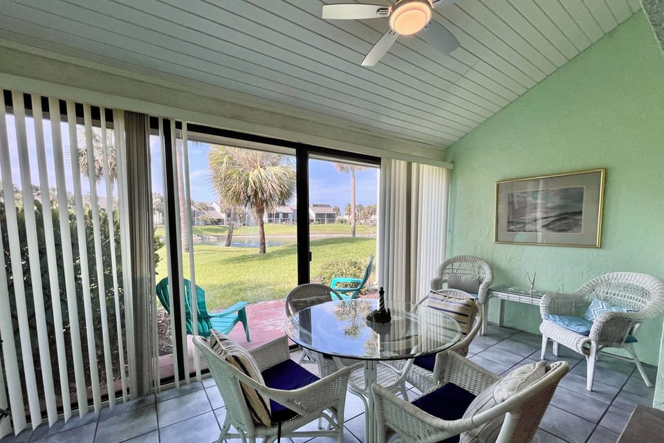 Enclosed lanai
