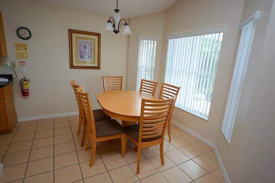 4-Bedroom-Orlando-Vacation-Rental-Home-Cumbrian-Lakes-Kissimmee-Florida