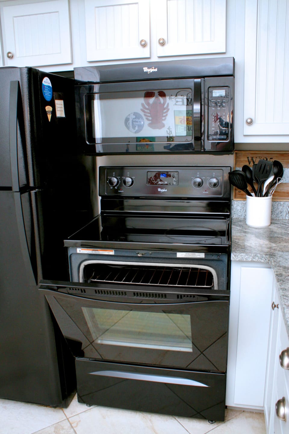 Full size appliances. 