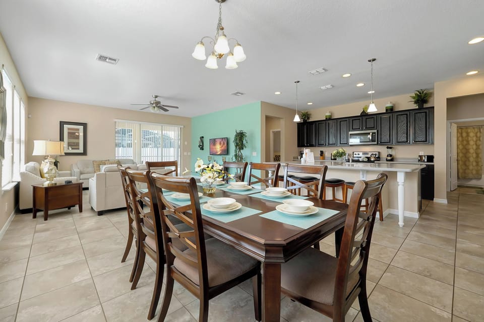 05_Dining_Table_082025