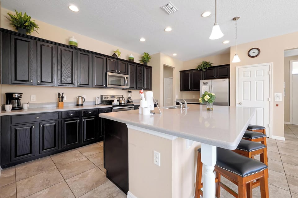 08_High_End_Kitchen_082025