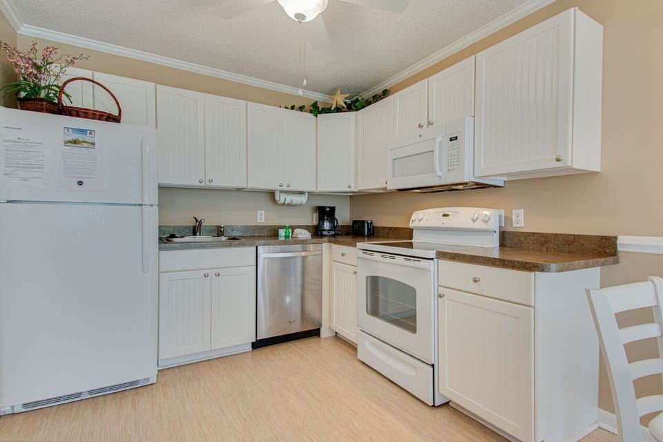 Ocean Dunes 401 - Kitchen