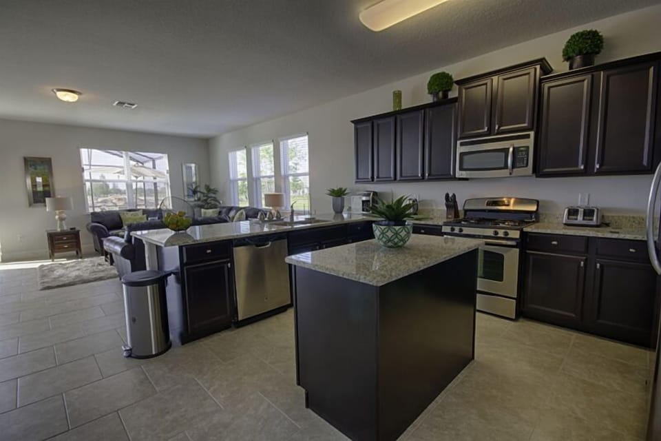 02_High_End_Kitchen_0721.jpg