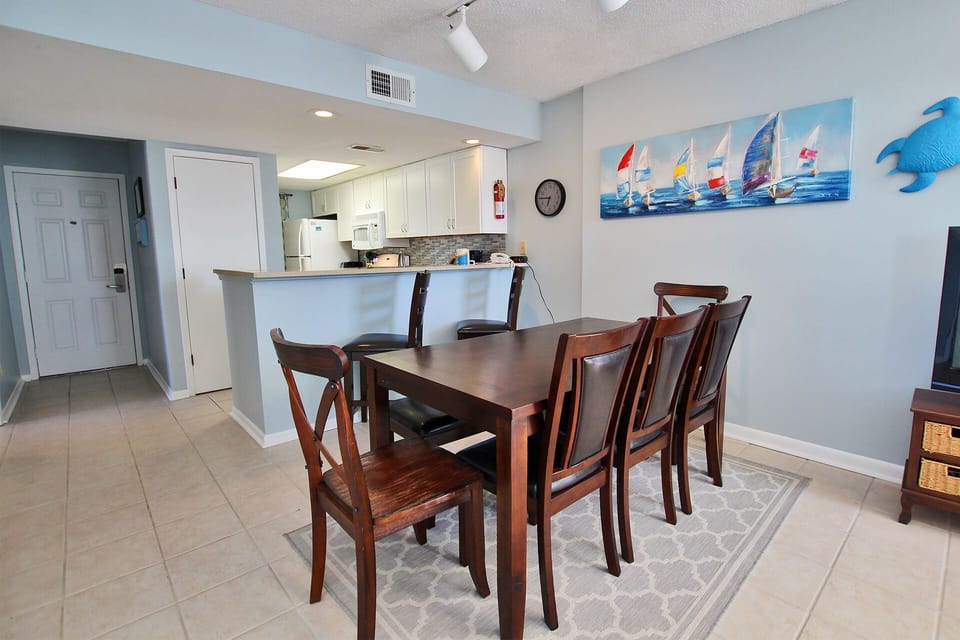 2 - Dining Area (2)