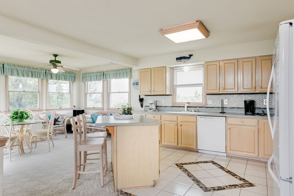 WH602: My Happy Place | Top Level Kitchen