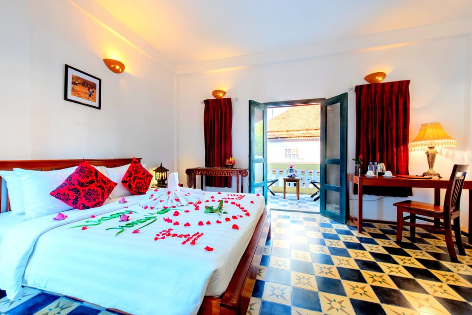 Deluxe Double Room, 1 Bedroom, Balcony, Pool View | Room amenity
