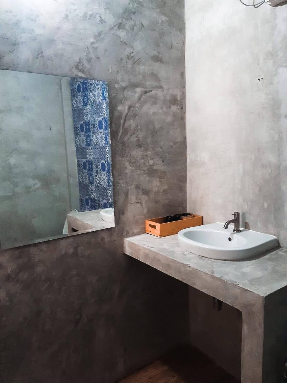 Superior Room | Bathroom sink