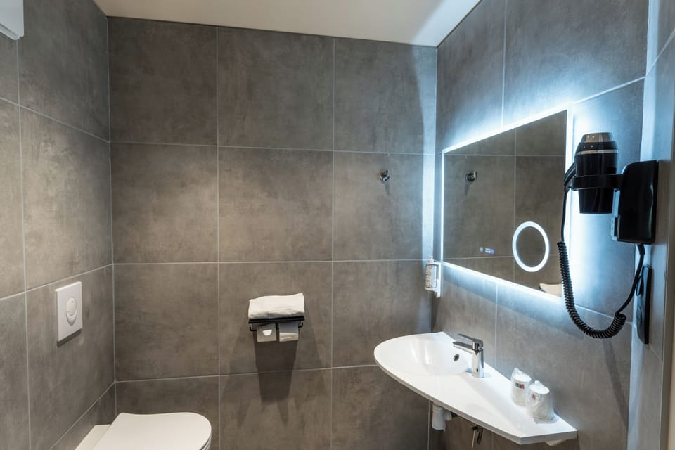 Free toiletries, hair dryer, towels, soap
