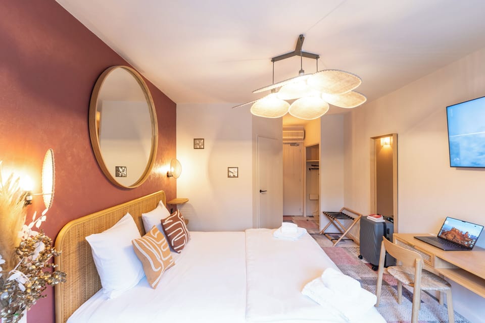 Superior Double Room, 1 Large Twin Bed | Premium bedding, desk, soundproofing, free WiFi
