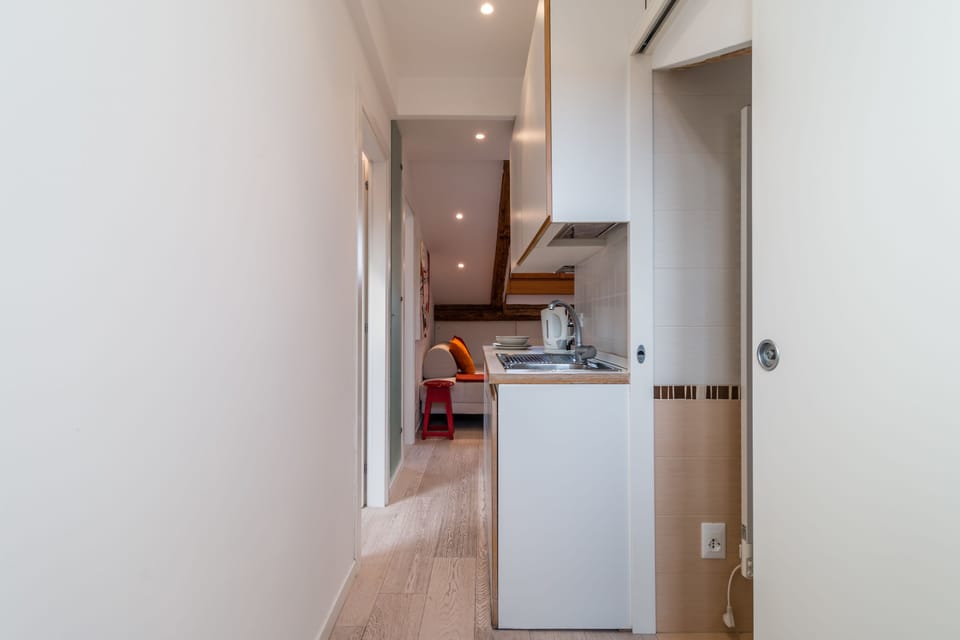 Apartment, 2 Bedrooms | Private kitchenette | Fridge, oven, stovetop, espresso maker