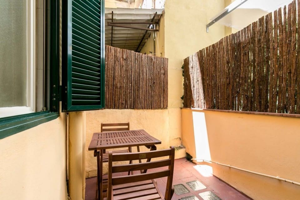 Studio | Balcony