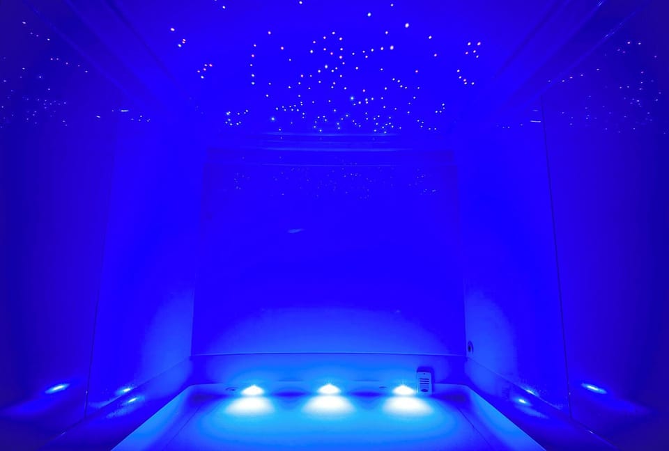 Couples treatment rooms, sauna, body treatments, body wraps, body scrubs
