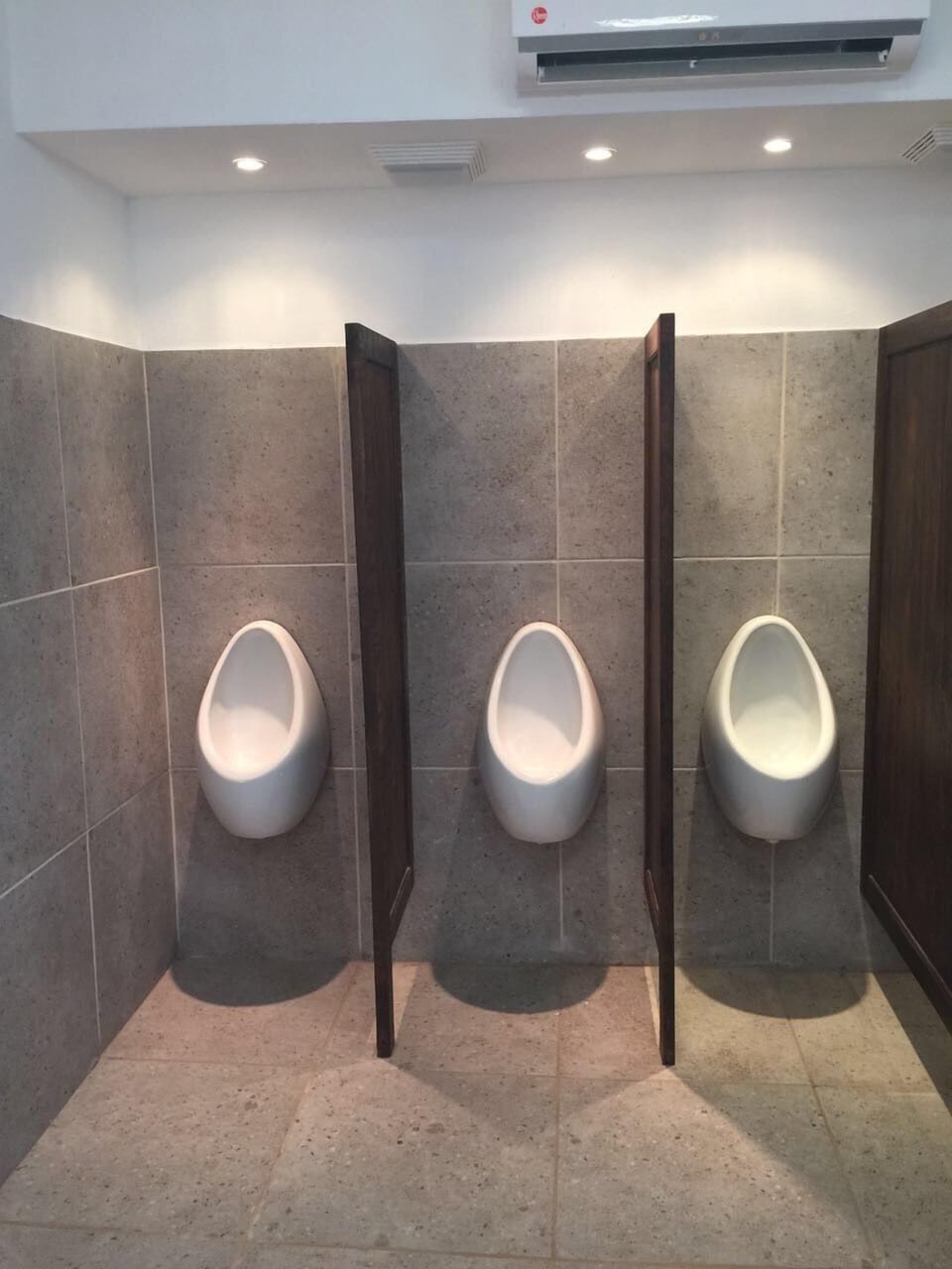 Men's restroom (Only events)