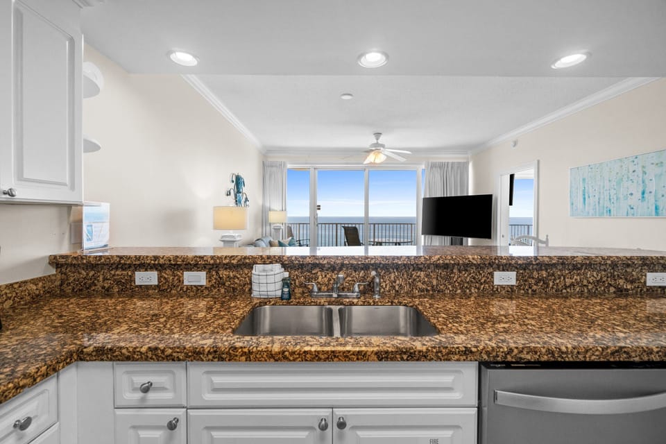 Full Kitchen with Bar Seating