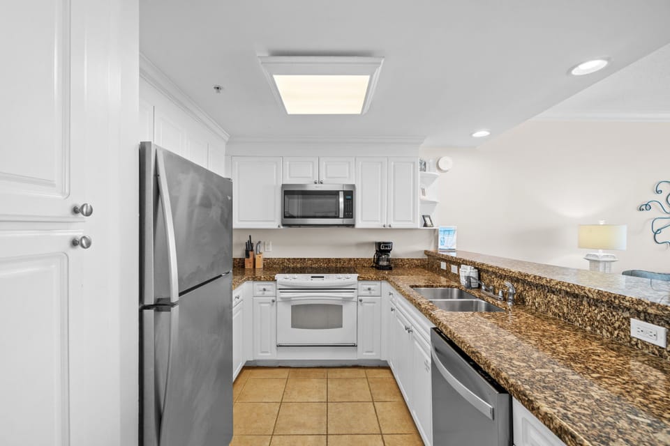 Full Kitchen with Bar Seating