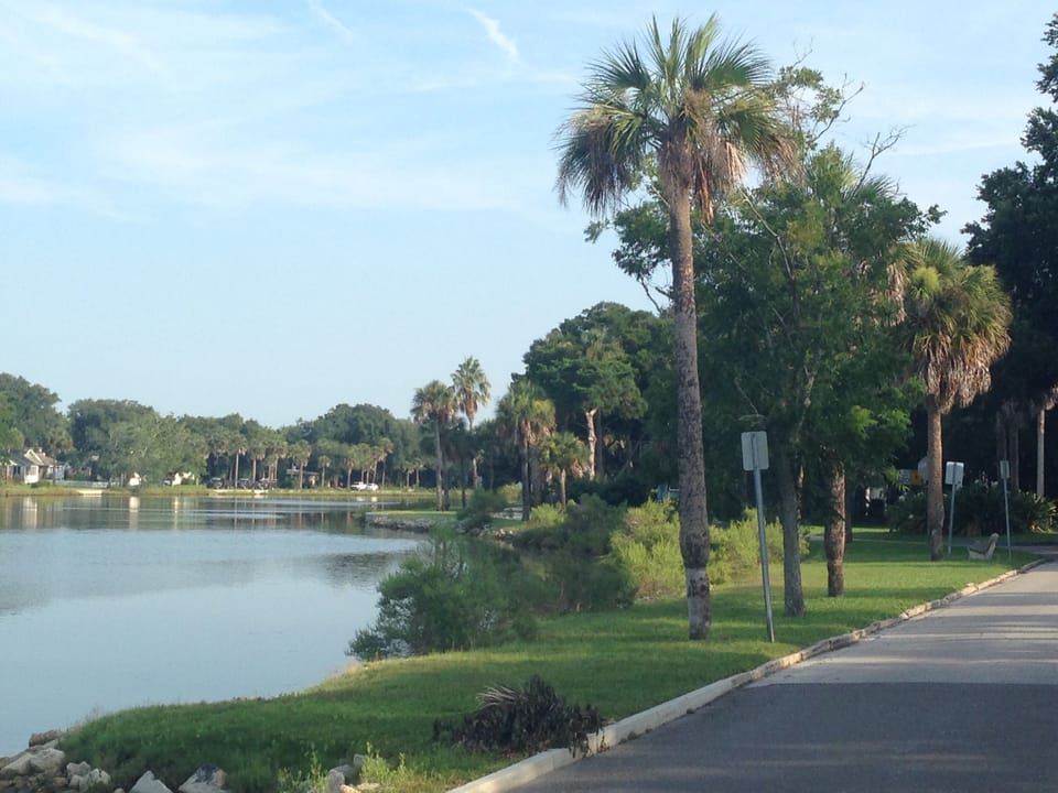 Beautiful Lake Maria Sanchez is 5 minutes away on foot