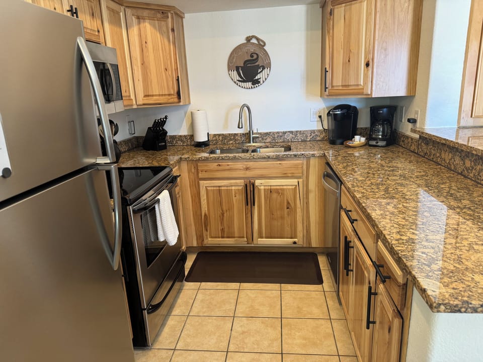 Fully Stocked Kitchen